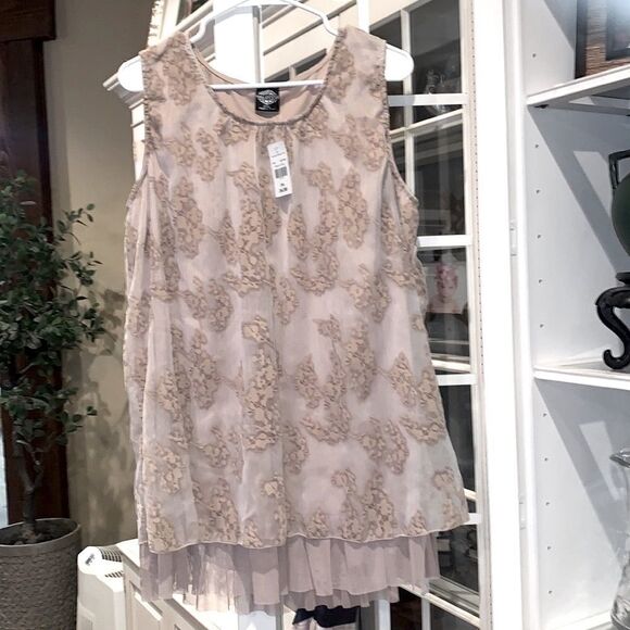 NWT CalStyle Tan Sleeveless Blouse Chiffon Velvet top Lined Plus Size 2X - Picture 3 of 12